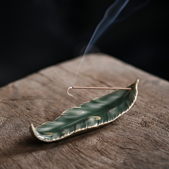 KyLin Aura Feather-Shaped Handmade Ceramic Incense Holder