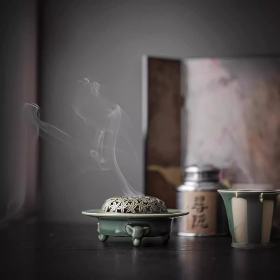 KyLin Aura Yue Kiln Antique Ceramic Incense Burner