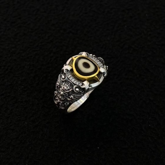 Tibetan Handcrafted Garuda Dzi Silver Ring