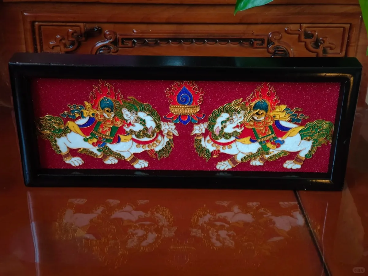 Snow lion imagery from the source article on Tibetan cultural symbolism